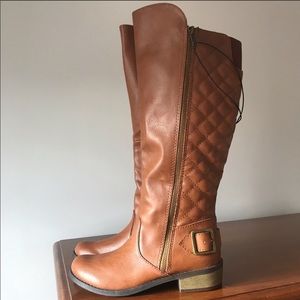 New With Tags: Arizona Cody Boots